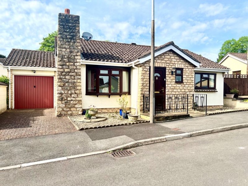 Images for Long Barrow Road, Calne