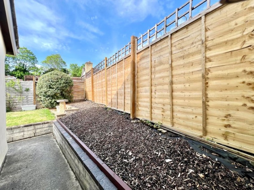Images for Long Barrow Road, Calne