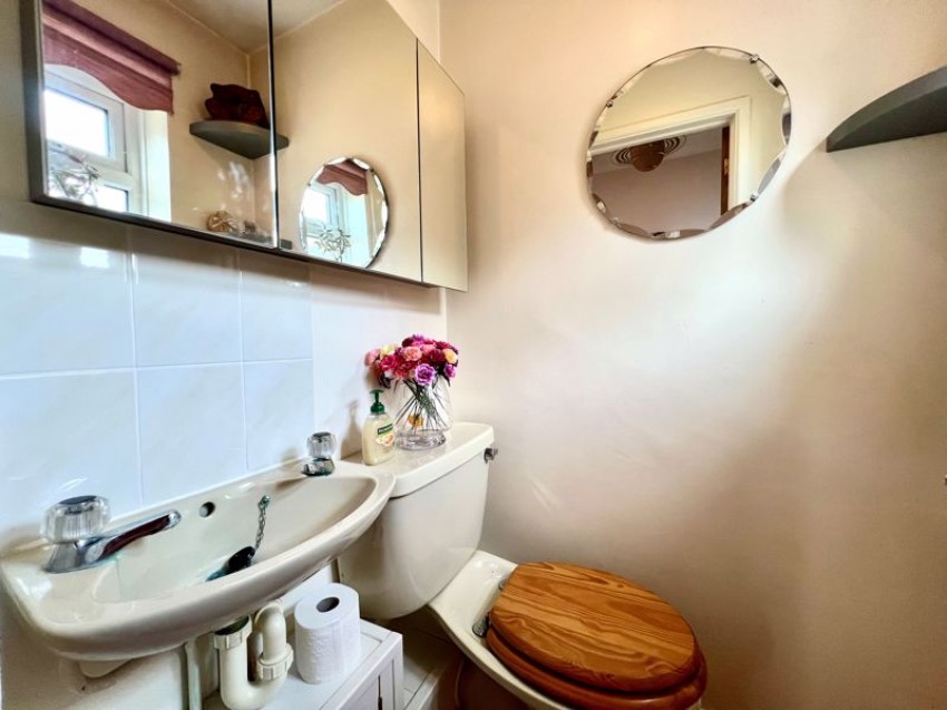 Images for Long Barrow Road, Calne