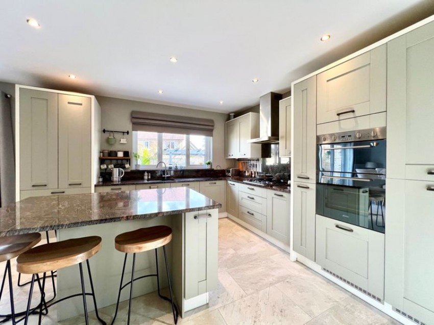 Images for Kingsplay Close, Calne