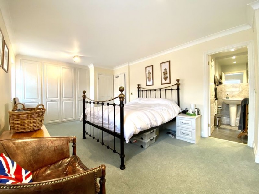 Images for Edreds Court, Calne