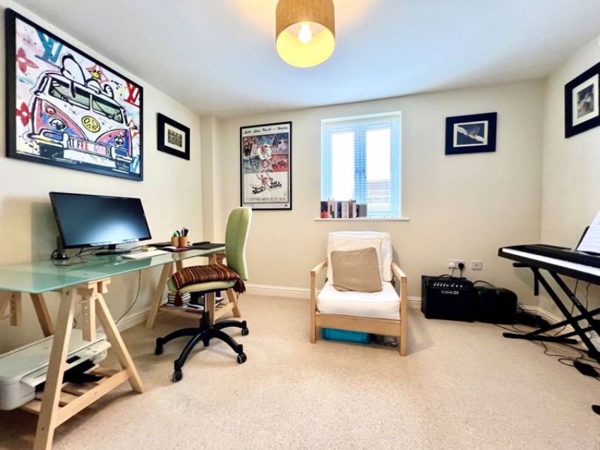 Images for Isis Close, Calne
