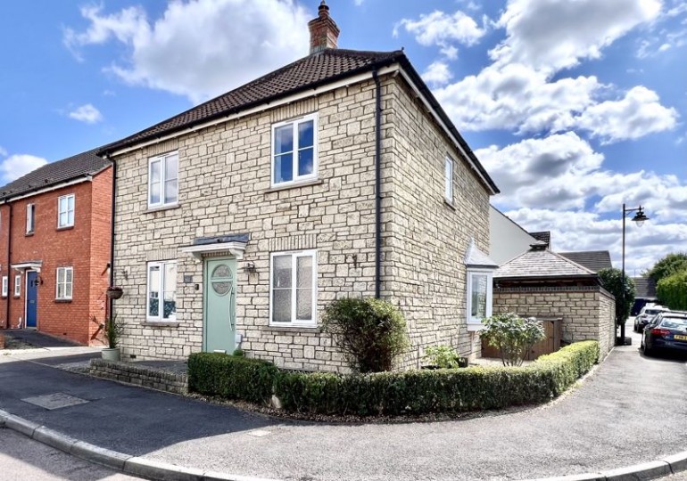 Poppy Close, Calne