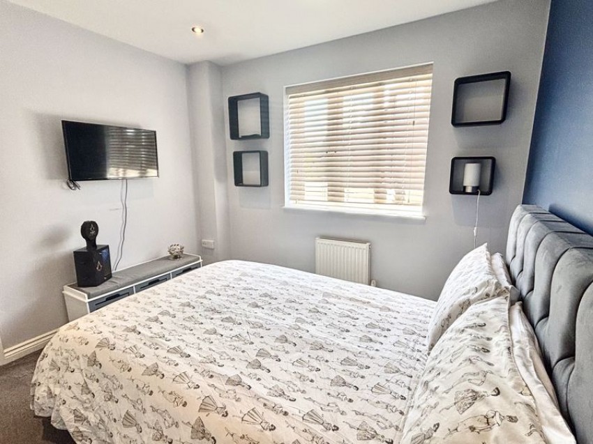 Images for Kestrel Close, Calne