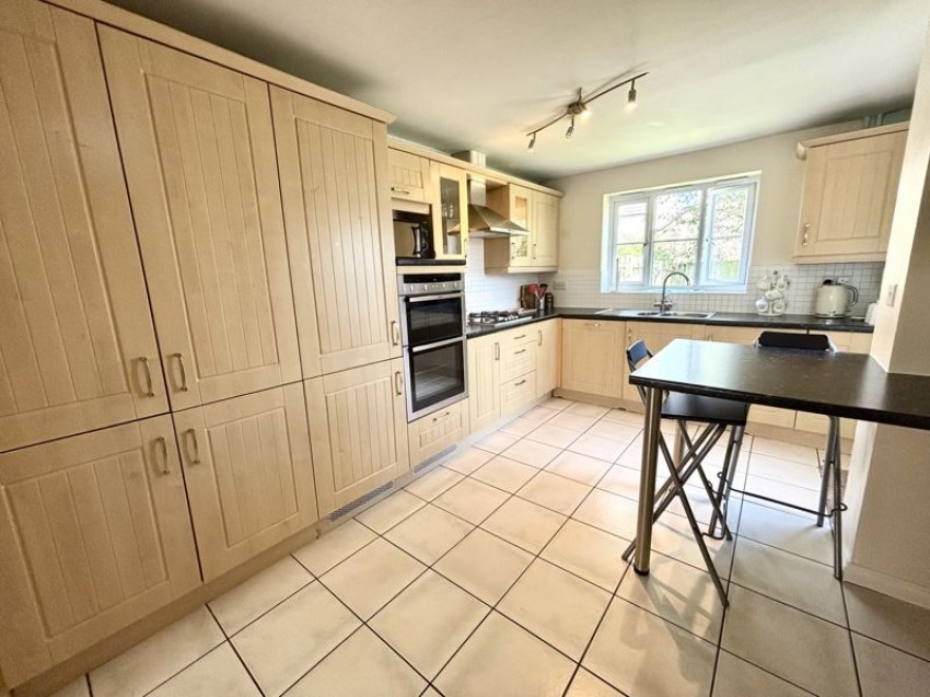 Images for Kestrel Close, Calne