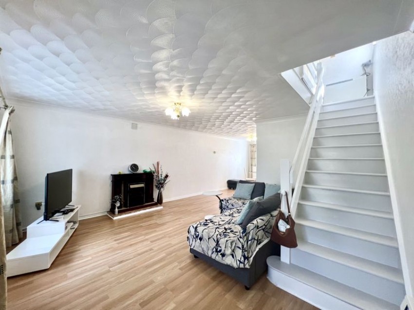 Images for Wyvern Avenue, Calne