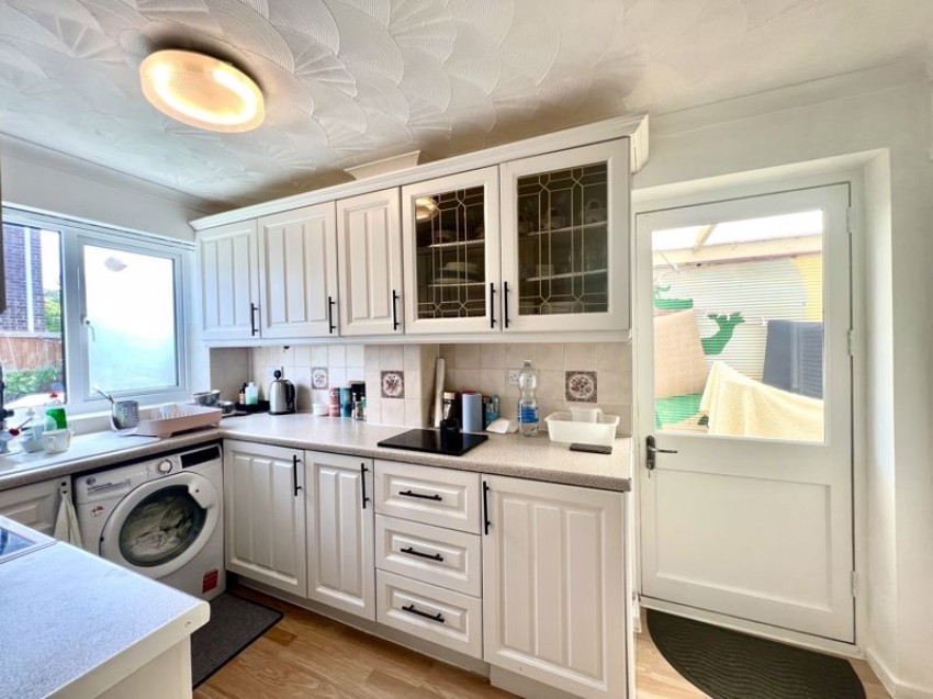 Images for Wyvern Avenue, Calne