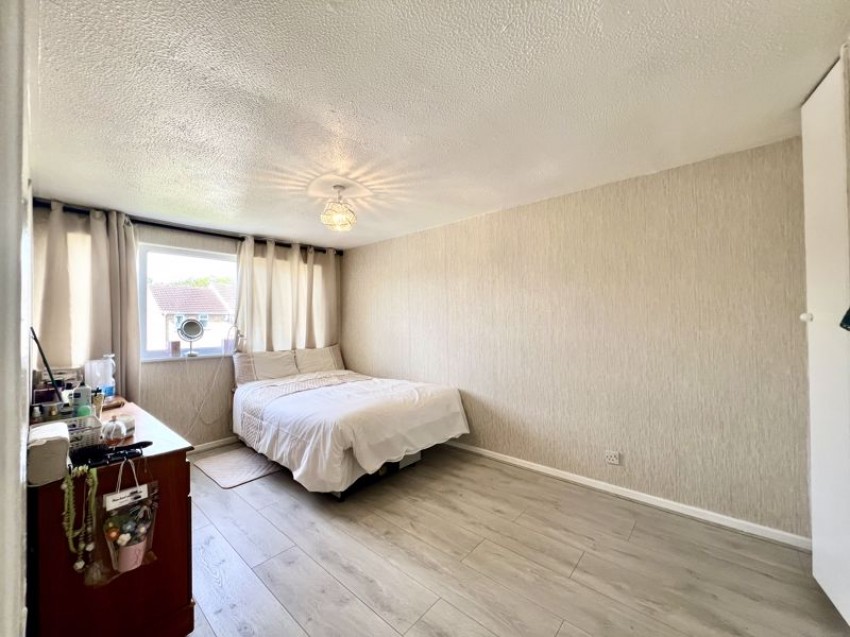 Images for Wyvern Avenue, Calne