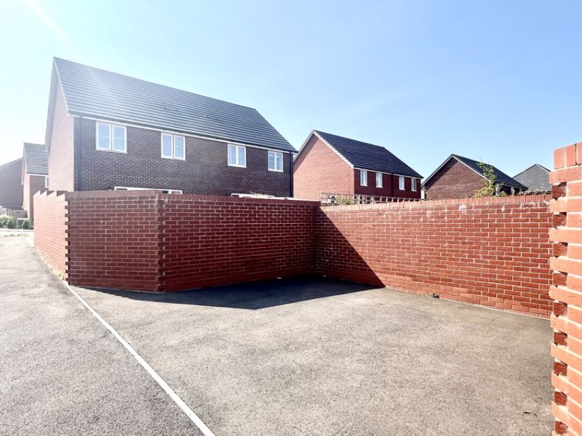 Images for Finch Lane, Calne