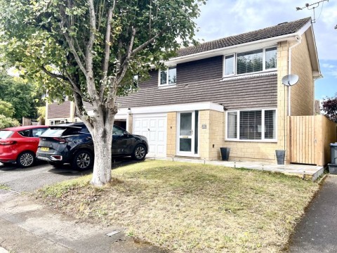 View Full Details for Kerry Close, Derry Hill