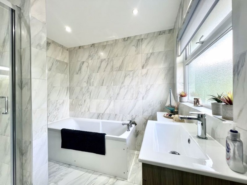 Images for Kerry Close, Derry Hill