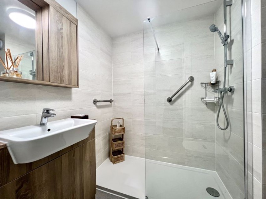 Images for Orchard Lodge, Calne