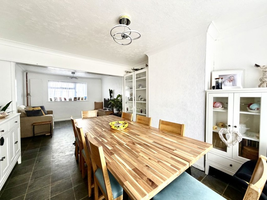 Images for Warren Crescent, Calne