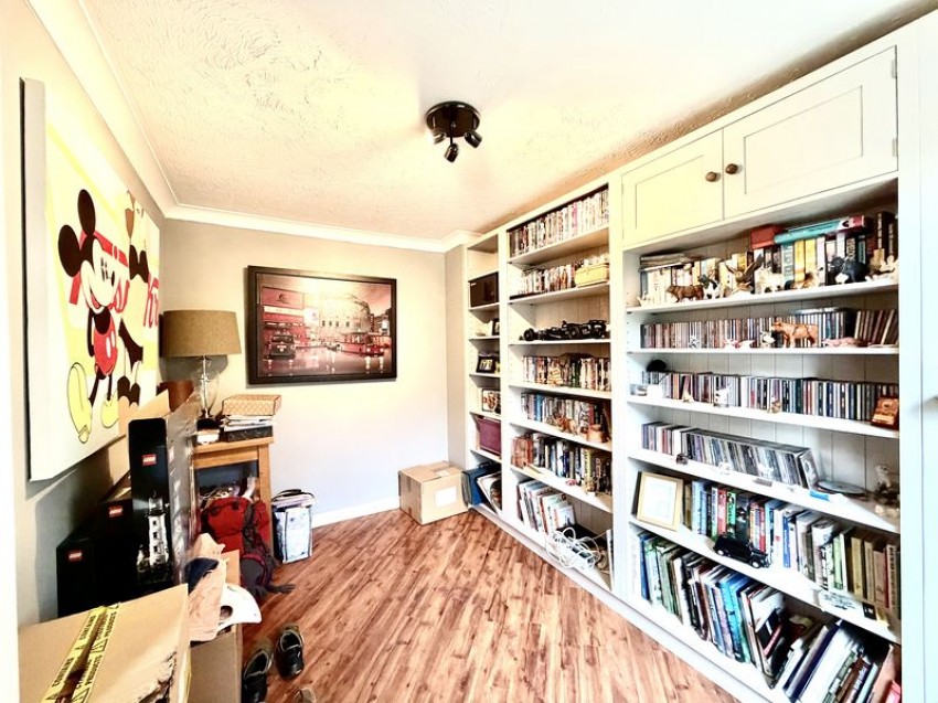 Images for Fynamore Gardens, Calne