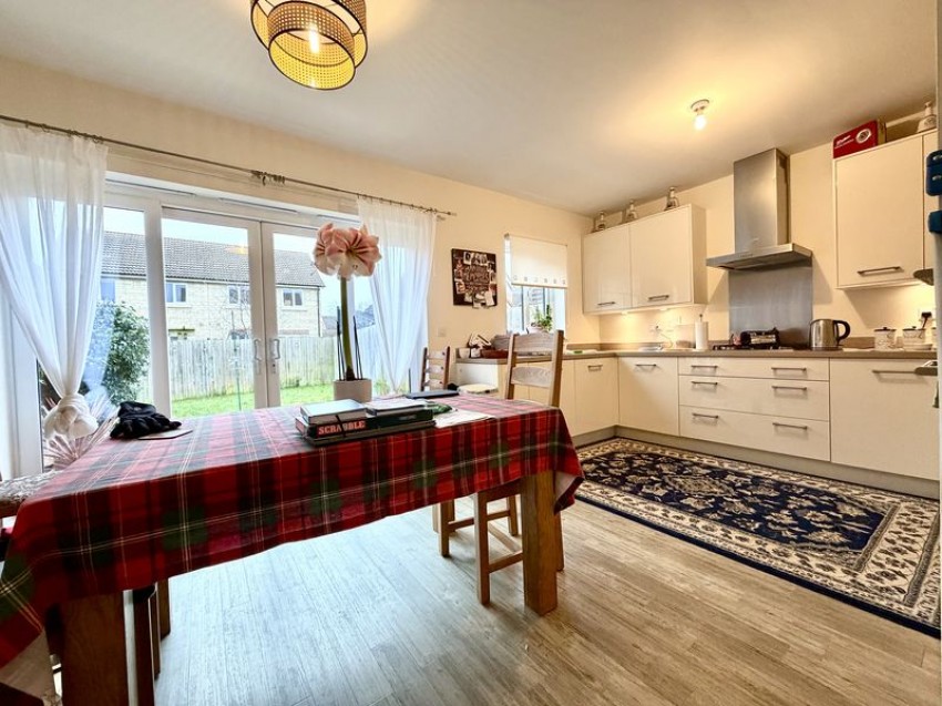 Images for Beacon Drive, Calne