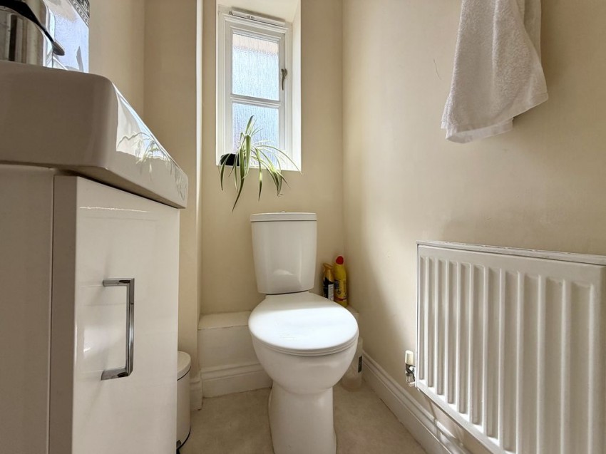 Images for Meadowsweet Drive, Calne