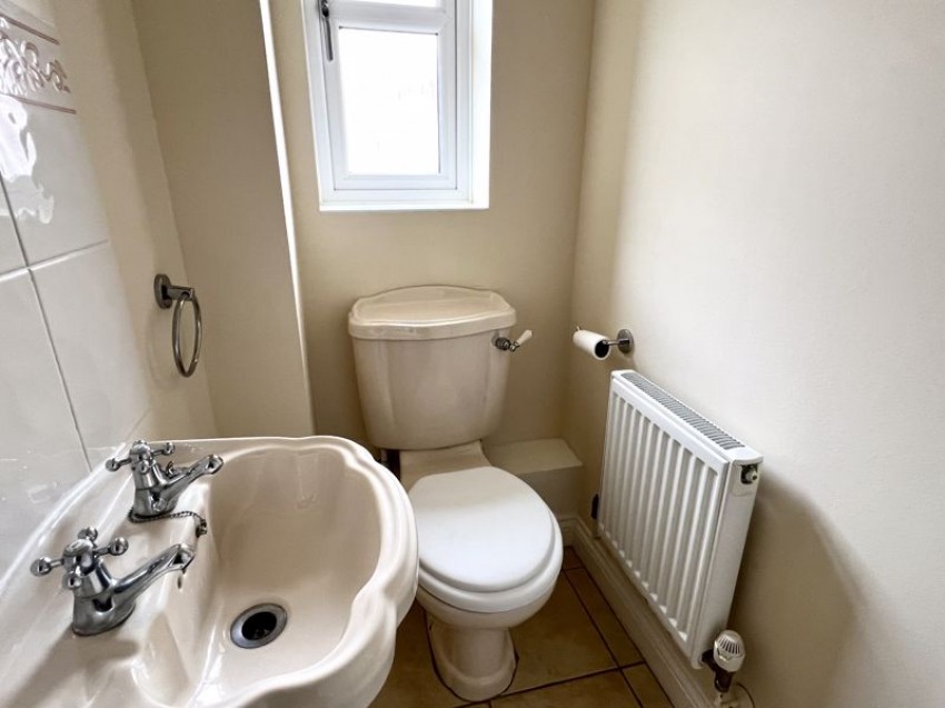 Images for Meadowsweet Drive, Calne